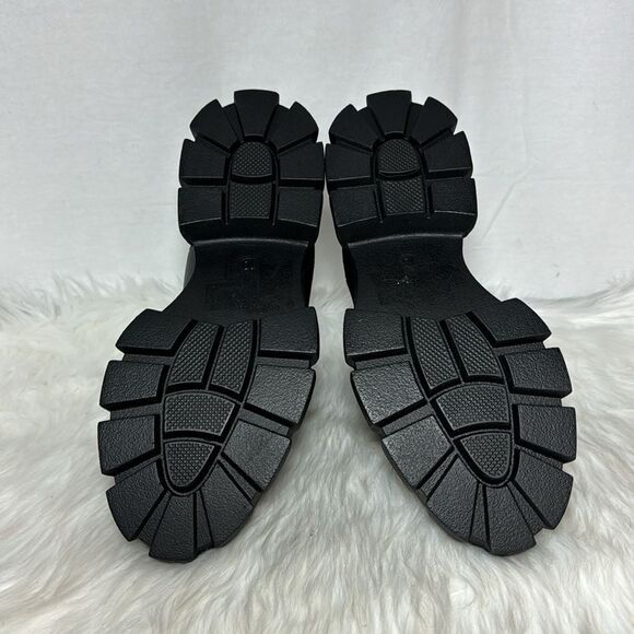 Jeffrey Campbell NWOT Lug Sole Chelsea Black Rain Booties Sz 10 - Picture 7 of 7